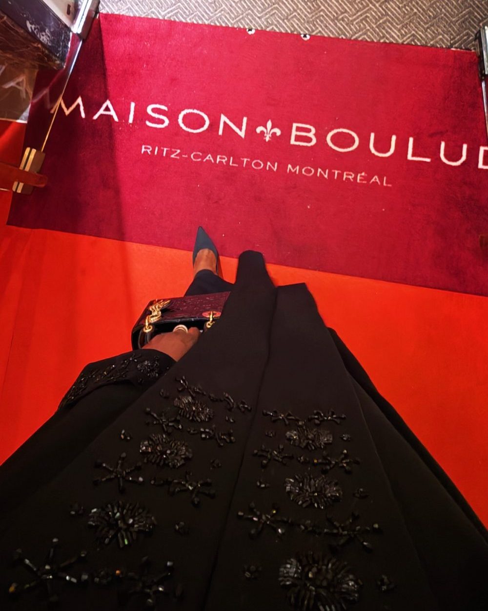 Sultana-Noir-5 Sultana-Noir-5